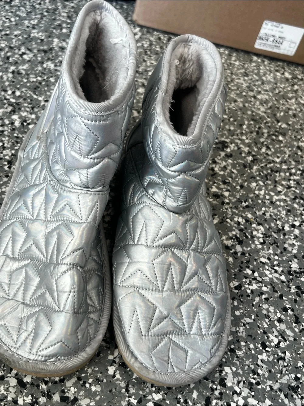 Children's Place Silver Quilted Star Winter Boots Size 6 Youth